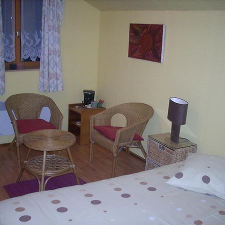 B&B Les Bergers Braine-l'Alleud Exterior photo